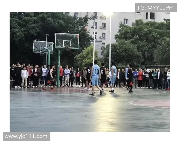 广州篮球队防守表现分析:优劣势及改进建议探讨 广州篮球队防守表现分析:优劣势及改进建议探讨